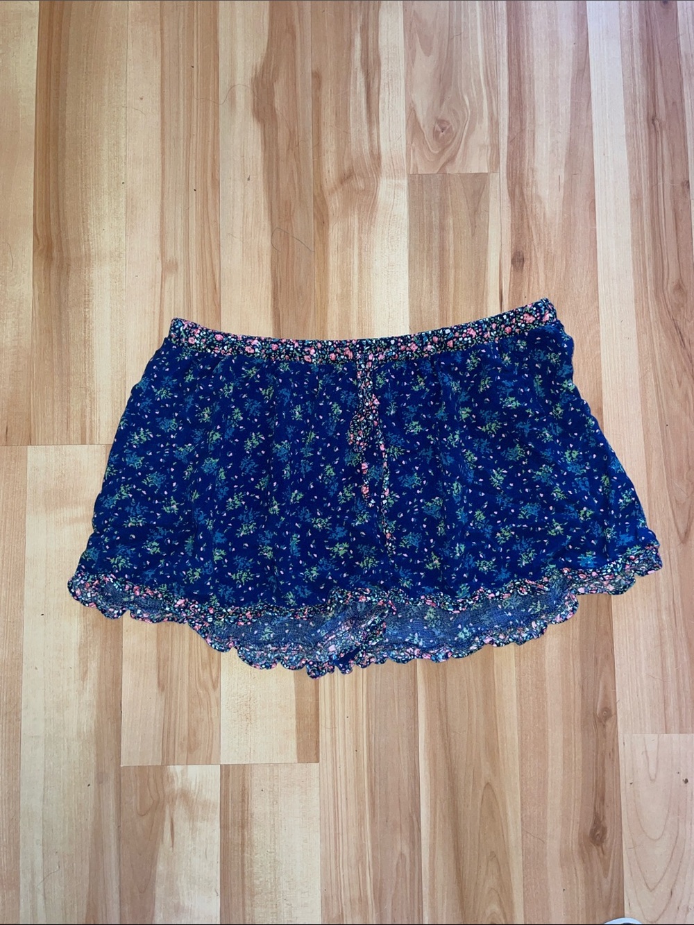 Mossimo shorts size medium